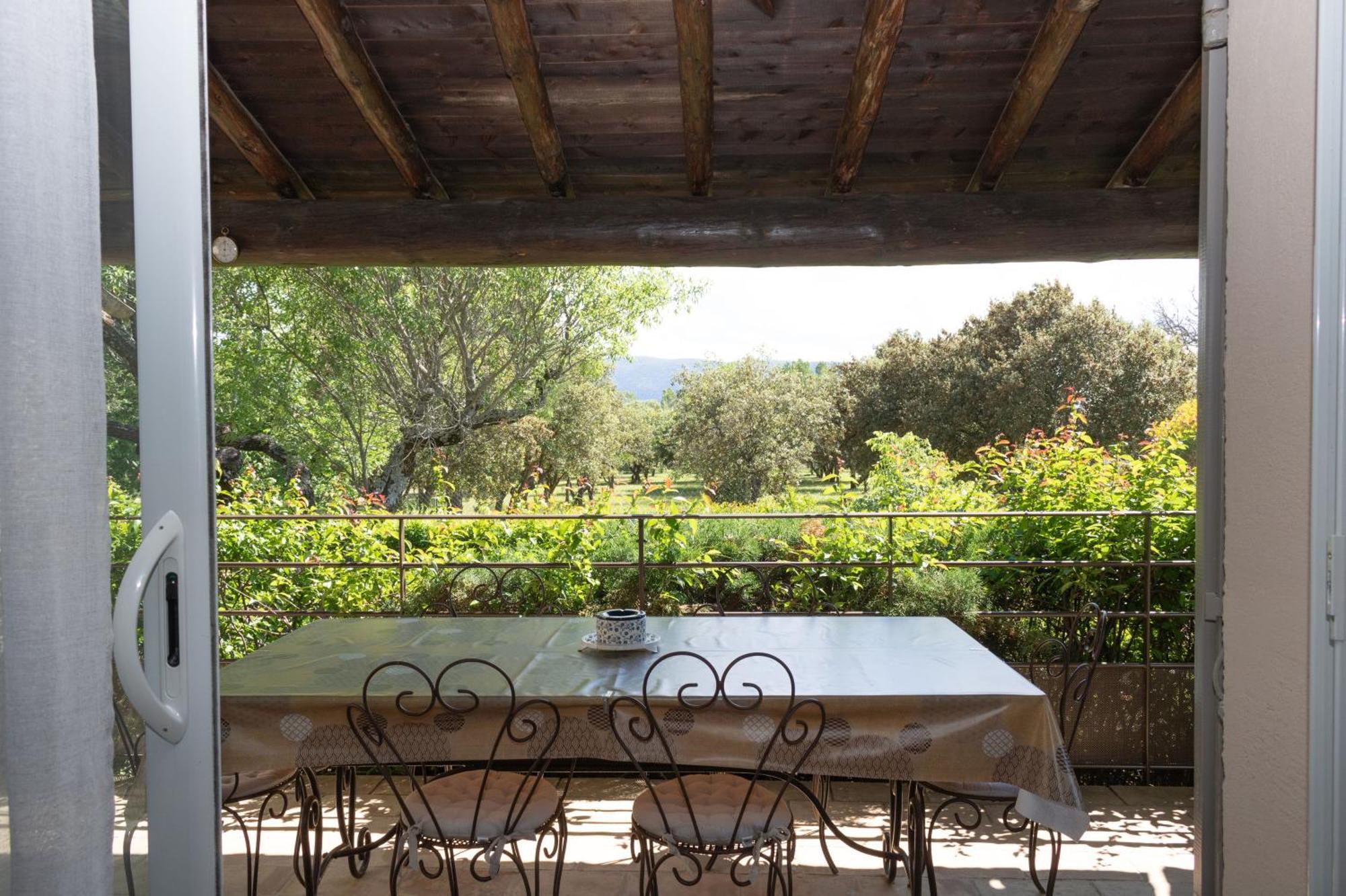 Villa Provencale Face Au Luberon Cabrières-dʼAvignon المظهر الخارجي الصورة